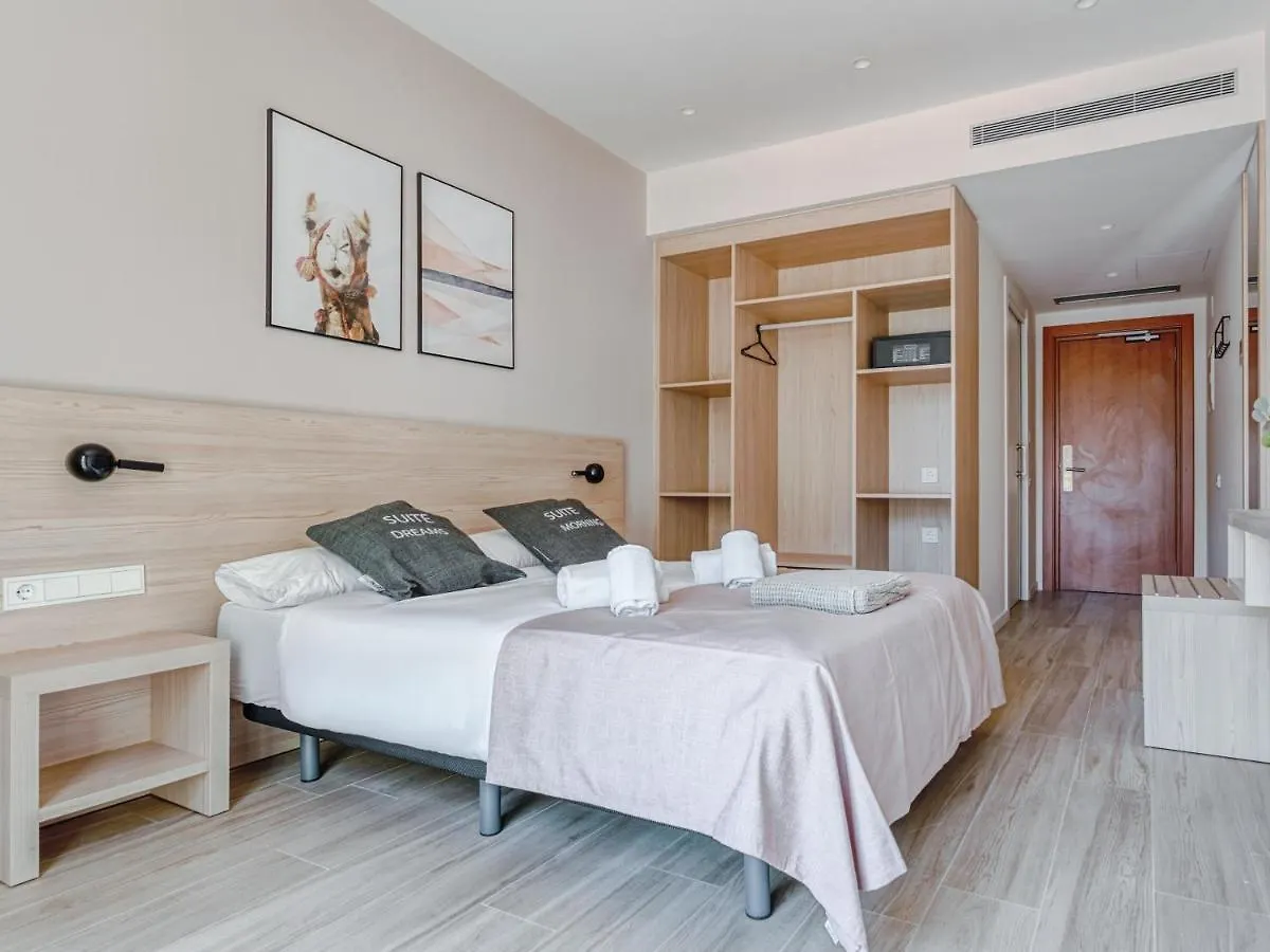 limehome Barcelona Carrer de Besalú 82 Hotel
