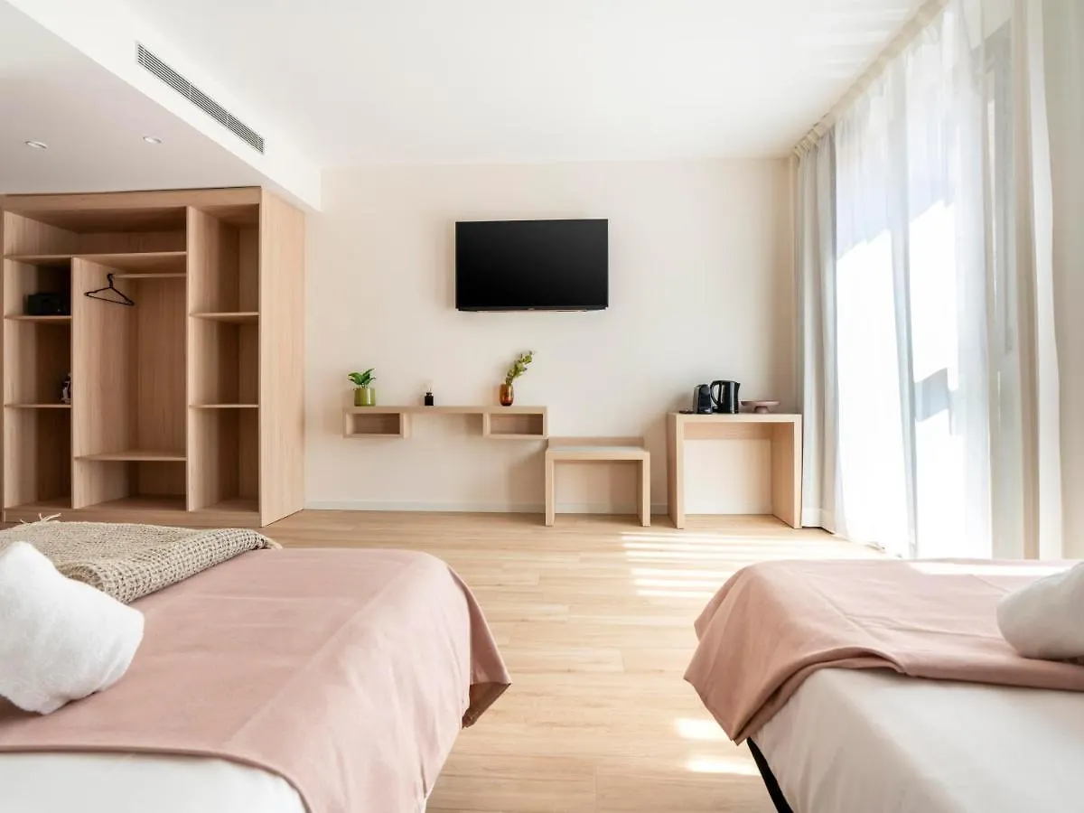 Limehome Barcelona Carrer De Besalu 82 Španělsko