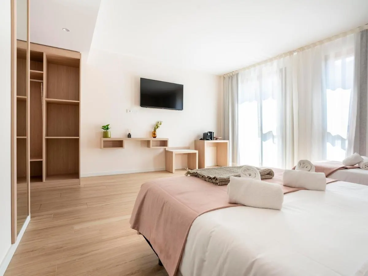 Hotel Limehome Barcelona Carrer De Besalu 82 Španělsko