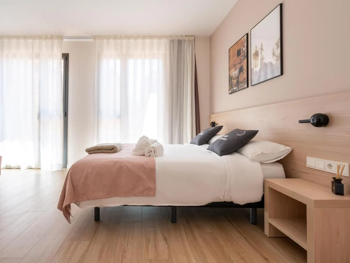 limehome Barcelona Carrer de Besalú 82