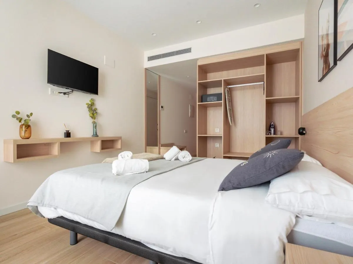 Limehome Barcelona Carrer De Besalu 82 0*,  Spain